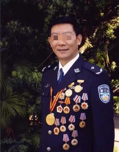 1660207525118397.jpg 130.jpg